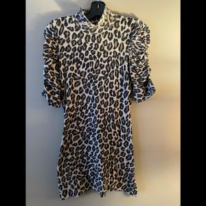 Inc. International Concepts top, size Small